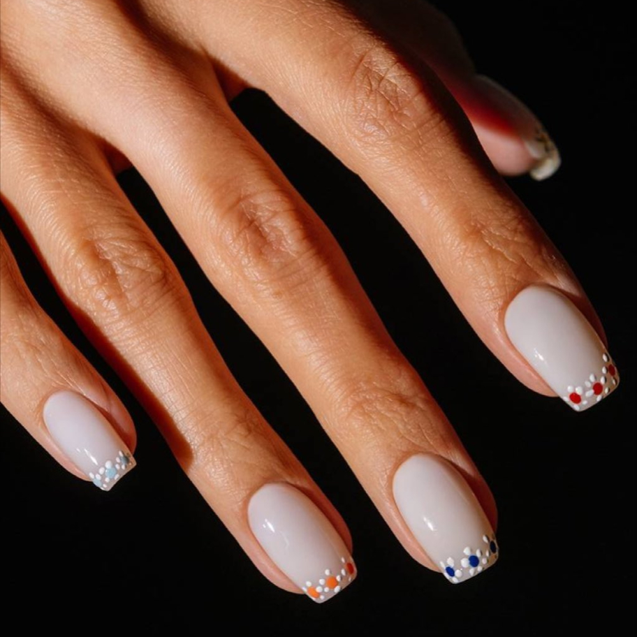 Trends spring nails